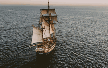 Image of ship in the sea